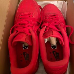Red Air Force 1 07 LV8 1